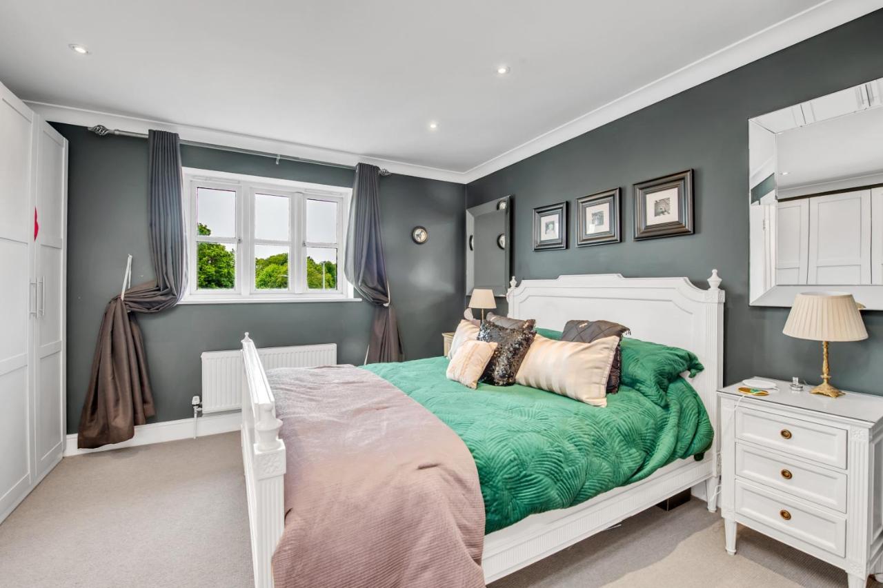 Stylish 3 Bedroom Townhouse For 5 Guests, Set In The Medieval Grid With Off Street Parking Bury St. Edmunds Екстер'єр фото