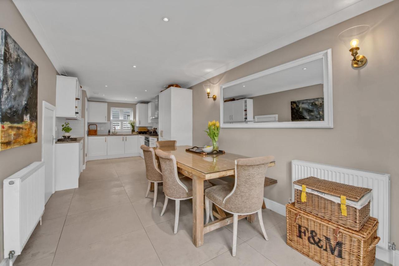 Stylish 3 Bedroom Townhouse For 5 Guests, Set In The Medieval Grid With Off Street Parking Bury St. Edmunds Екстер'єр фото