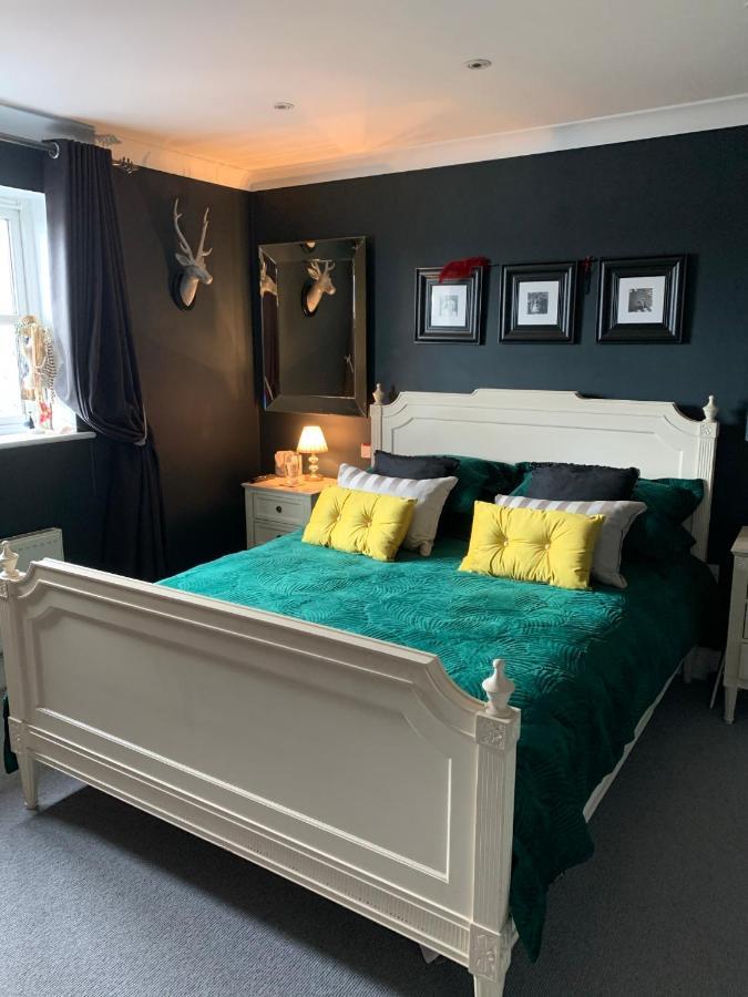 Stylish 3 Bedroom Townhouse For 5 Guests, Set In The Medieval Grid With Off Street Parking Bury St. Edmunds Екстер'єр фото